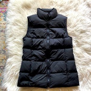 Gap Black Puffer Vest